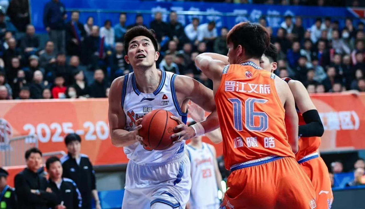 kaiyun-CBA豪门摆烂!两名主力赛季报销,外援也不换了